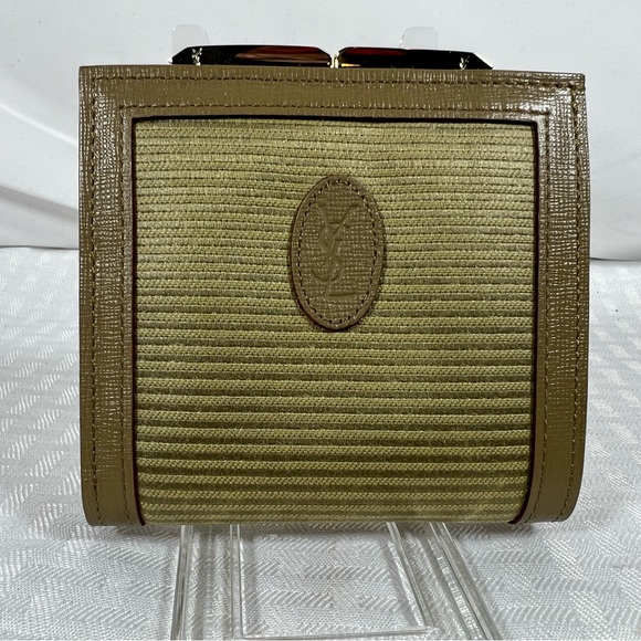 Yves Saint Laurent Collection Beige Kisslock Wallet Clutch w/ Box - Picture 2 of 11